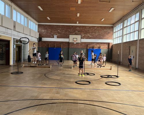 Kinderleichtathletik-AG begeistert Lessingschüler:innen in Erzhausen